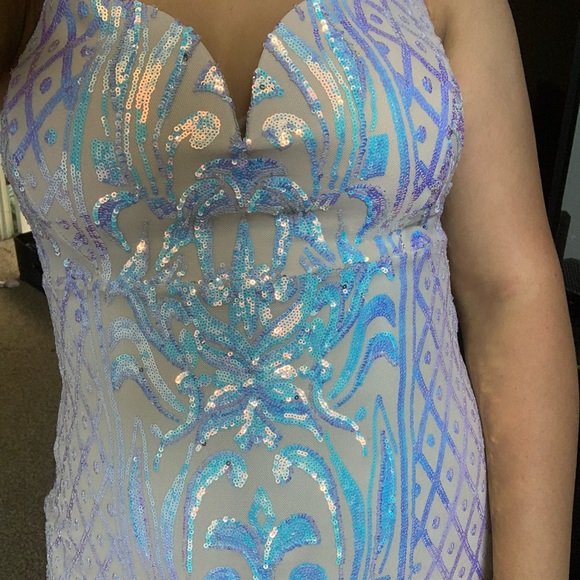 BNWT mermaid gown - Picture 3 of 4